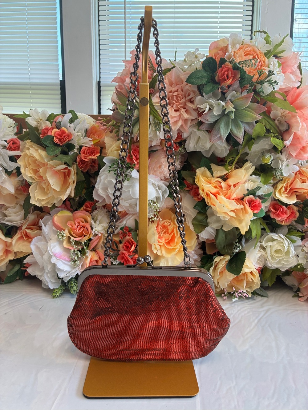 Express Red Sequin Kiss Lock Clutch Evening Bag Gunmetal Chain Shoulder Purse